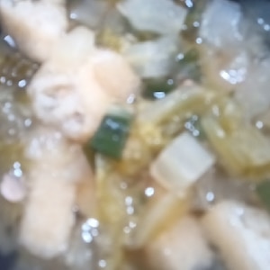 白菜とタマネギと油揚げの味噌汁